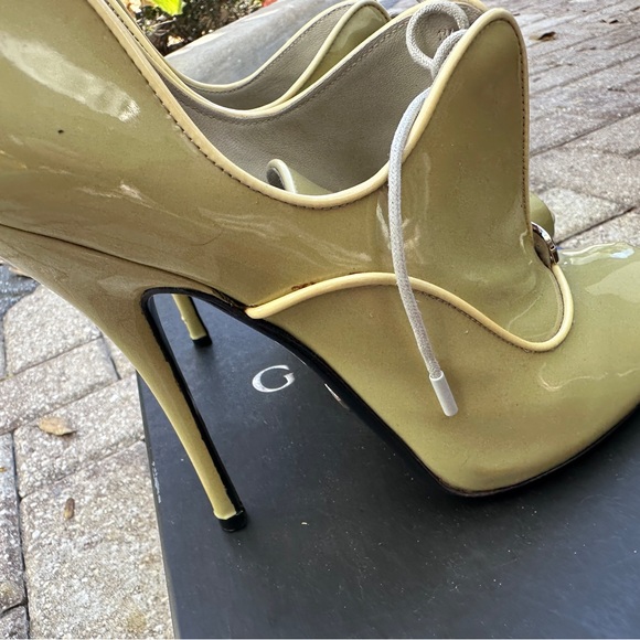 Gucci Heels - size 9 B - Picture 7 of 12